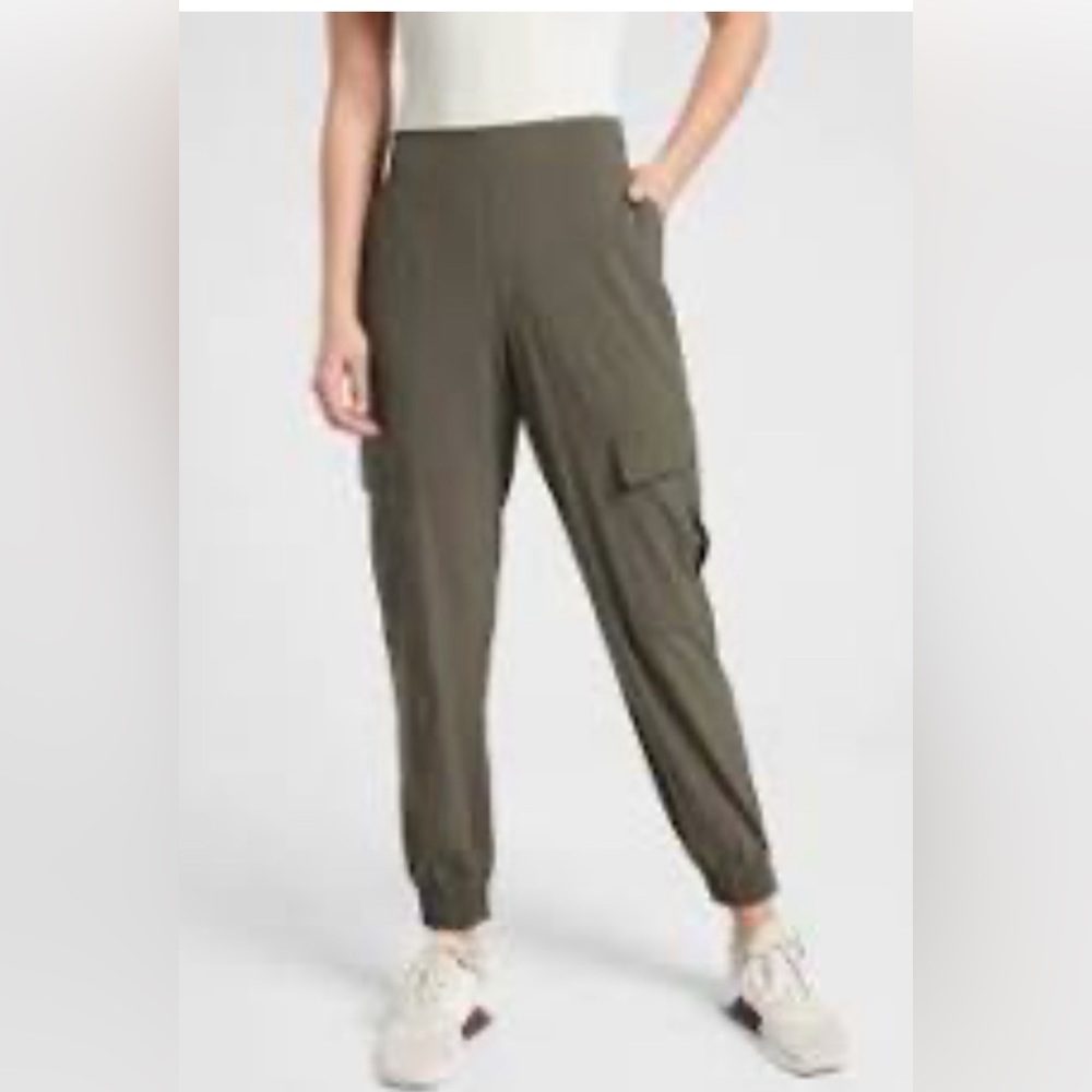 Athleta Chelsea Utility Joggers